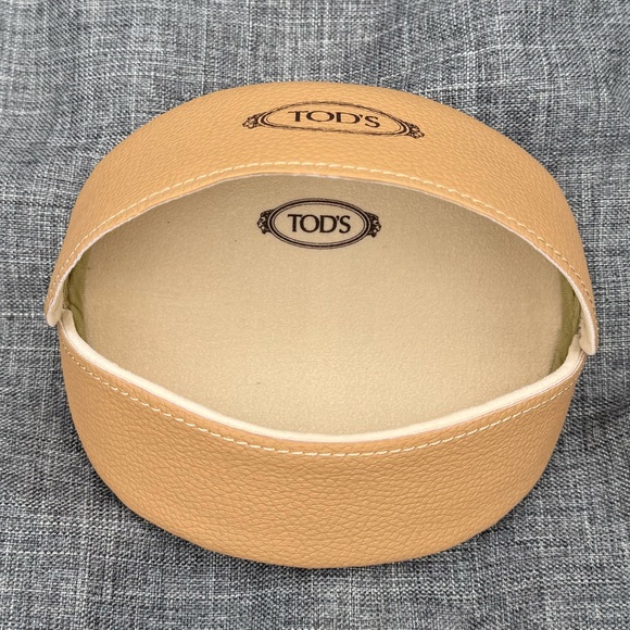 Tod’s Designer Sunglasses Case - Picture 3 of 6